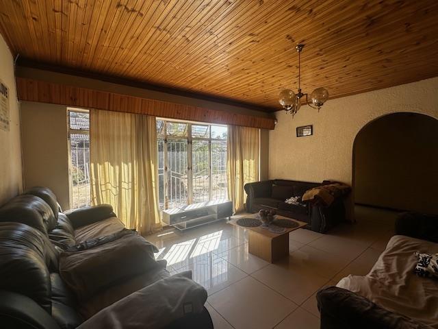 3 Bedroom Property for Sale in Pellissier Free State